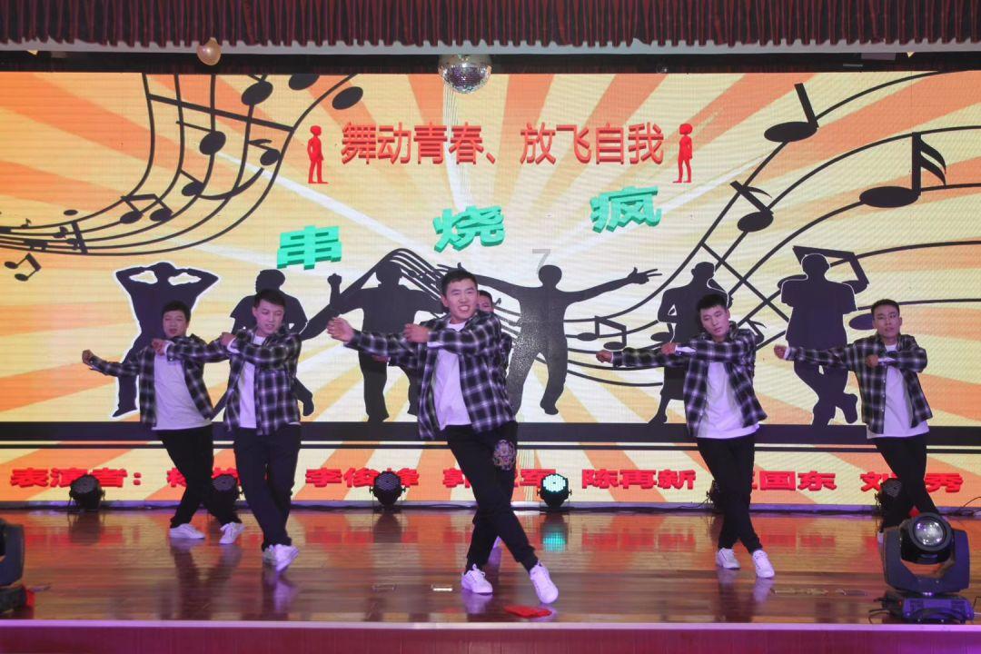 吴三桂李自成山海关大战双方有多少人